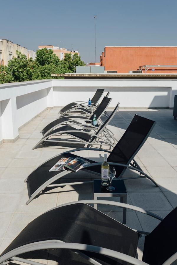 Galmen Apartments Seville Exterior photo