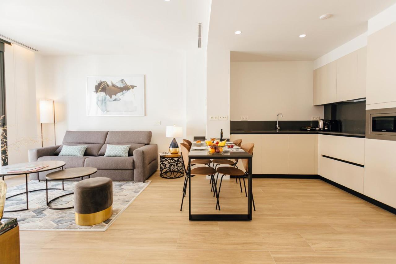 Galmen Apartments Seville Exterior photo